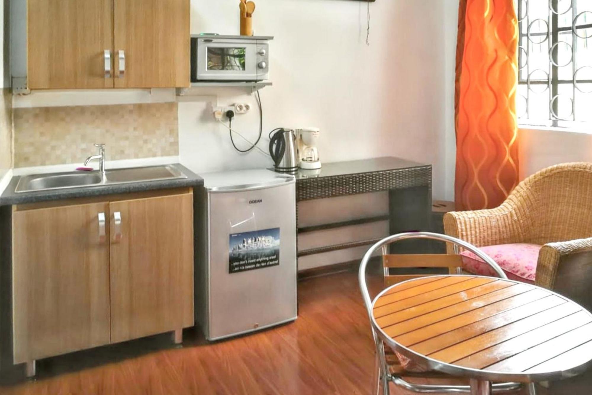 Charming Studio In Flic En Flac With Enclosed Garden 25M² ภายนอก รูปภาพ